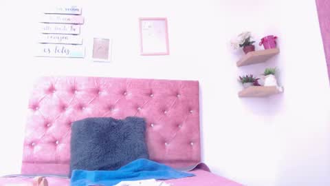 tiffany_cokie online show from July 2026 01:37:01 PM