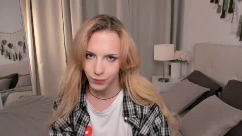 Tiffany online show from April 2026 08:17:01 PM