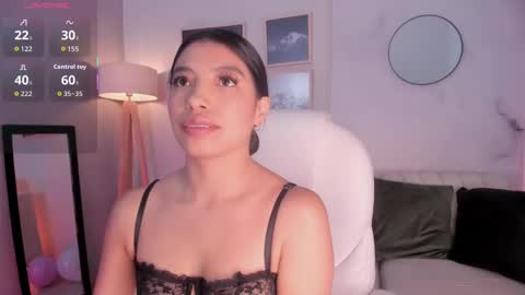 tiffany_low online show from October 2025 01:45:02 PM