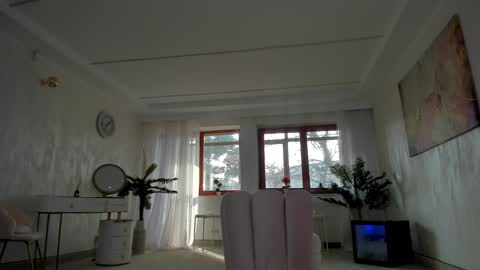 Tiffany Houston online show from February 2025 01:11:02 PM