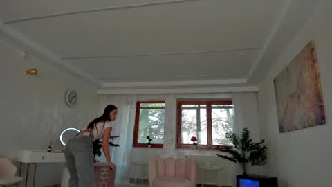 Tiffany Houston online show from February 2025 07:13:02 AM