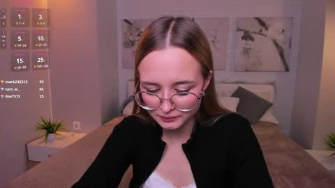 Tiffany online show from February 2025 05:03:02 PM