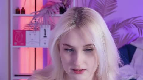 tiffanyjons online show from February 2026 05:42:01 PM