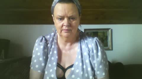TiffanyMature online show from September 2025 08:03:01 AM
