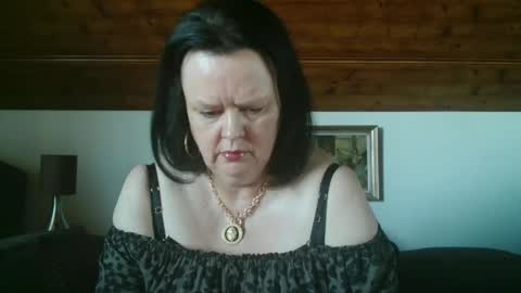 TiffanyMature online show from September 2025 09:36:02 AM