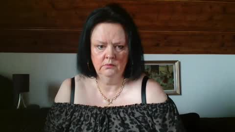 TiffanyMature online show from October 2025 08:18:01 AM