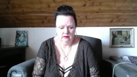 Snapshot of tiffanymature chatting on May 2026 09:17:01 AM TiffanyMature online show from May 2026 09:17:01 AM