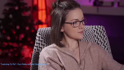 tiffanyriox online show from December 2024 05:53:02 AM