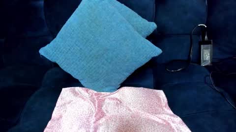 Tiffany online show from December 2025 12:51:01 AM