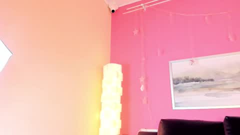 Stefany Suarez online show from March 2025 01:09:01 PM