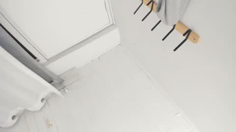 Tiffany online show from December 2025 01:07:01 PM