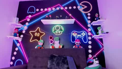 Tiffany  online show from February 2025 01:45:02 AM