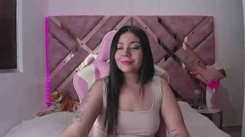 Snapshot of tigerbaby_ chatting on April 2026 06:35:01 PM Ana online show from April 2026 06:35:01 PM