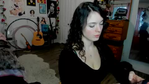 Snapshot of tiggerrosey chatting on February 2025 12:17:01 AM   All my Links online show from February 2025 12:17:01 AM