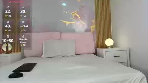 T I F F A N Y online show from September 2025 11:07:01 PM