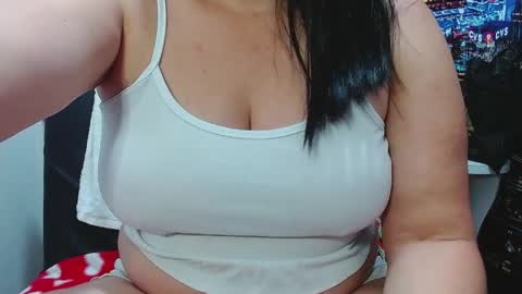 Tila online show from March 2026 01:29:02 AM