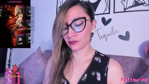 TILA TEQUILA online show from October 2025 01:52:01 PM