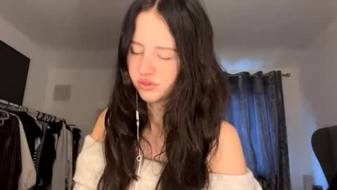 tildamcwhirt online show from January 2026 10:41:02 AM