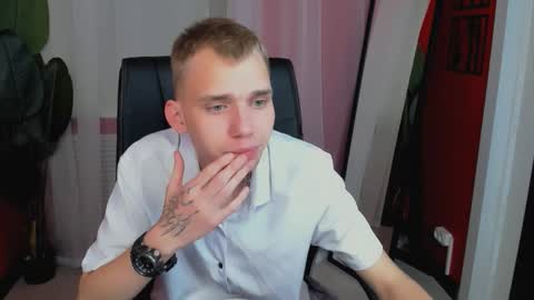 Snapshot of tim_blackk chatting on October 2025 08:54:02 PM Tim online show from October 2025 08:54:02 PM