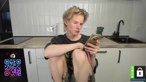 Snapshot of tim_milll chatting on August 2026 09:28:01 PM Tim online show from August 2026 09:28:01 PM