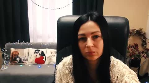 Luisa online show from December 2025 08:34:02 AM