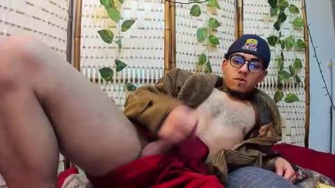 Snapshot of timewith_sebas chatting on January 2025 12:57:02 AM salem online show from January 2025 12:57:02 AM