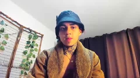 Snapshot of timewith_sebas chatting on January 2025 02:31:02 AM salem online show from January 2025 02:31:02 AM