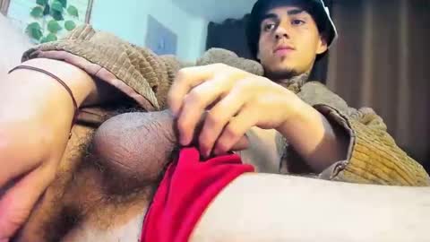 Snapshot of timewith_sebas chatting on January 2025 01:44:01 AM salem online show from January 2025 01:44:01 AM