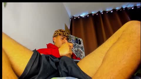 Snapshot of timewith_sebas chatting on October 2025 01:44:01 PM salem online show from October 2025 01:44:01 PM