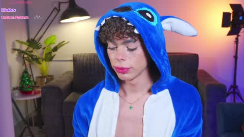 Snapshot of timmyshy chatting on December 2024 06:33:02 AM timmyshy online show from December 2024 06:33:02 AM