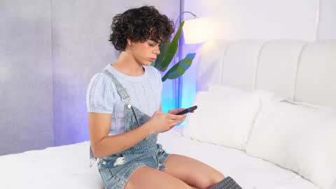Snapshot of timmyshy chatting on June 2026 05:14:01 AM timmyshy online show from June 2026 05:14:01 AM