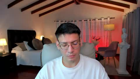 Snapshot of timothy_jones1 chatting on May 2026 10:11:02 PM timi jones online show from May 2026 10:11:02 PM