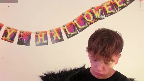 Timothy 21 years old online show from October 2025 07:37:02 PM