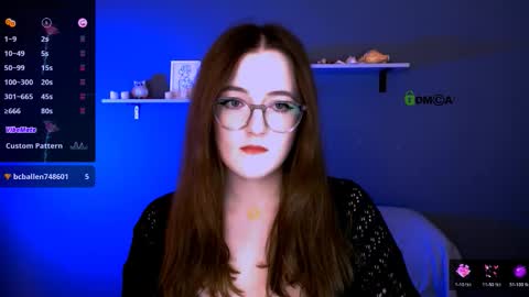 tina_blade_ online show from November 2025 09:35:01 PM