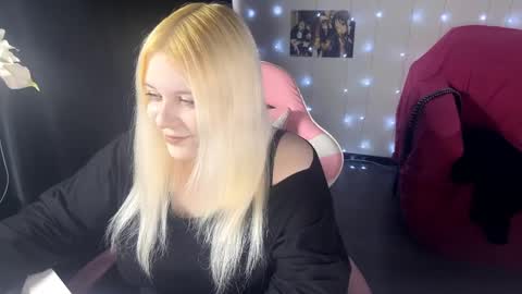 Tina  online show from April 2026 06:44:02 AM