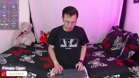 Tina N Charlie online show from September 2025 10:40:02 AM