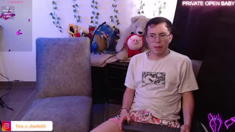 Tina N Charlie online show from November 2025 01:03:01 PM