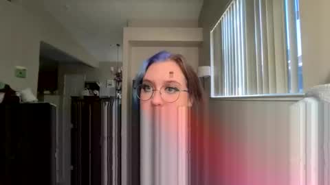 Tina online show from October 2025 05:02:02 PM