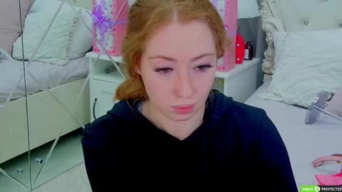 Tina online show from November 2025 03:52:01 AM