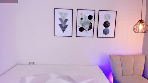 Tina online show from November 2025 11:43:02 AM