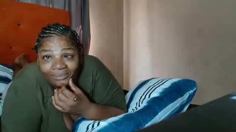 tinagiant online show from January 2026 11:48:01 AM