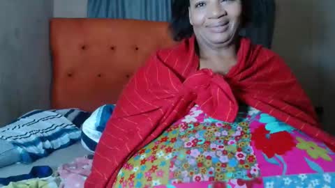 Snapshot of tinagiant chatting on April 2026 07:02:02 AM tinagiant online show from April 2026 07:02:02 AM