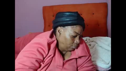 Snapshot of tinagiant chatting on June 2026 06:26:02 AM tinagiant online show from June 2026 06:26:02 AM