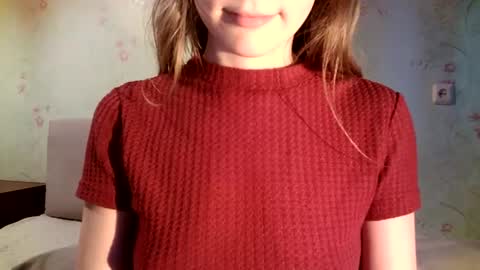 Snapshot of tinalamoon chatting on December 2024 07:06:02 AM Lisa online show from December 2024 07:06:02 AM