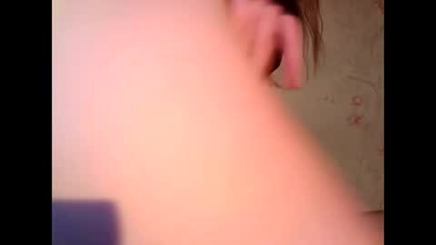 Snapshot of tinalamoon chatting on December 2024 04:12:01 AM Lisa online show from December 2024 04:12:01 AM