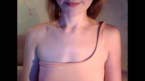 Snapshot of tinalamoon chatting on December 2024 10:24:01 AM Lisa online show from December 2024 10:24:01 AM