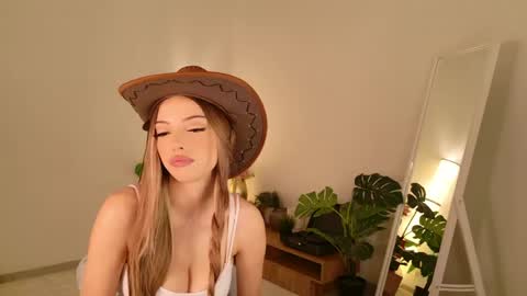 Tina online show from April 2026 01:31:01 PM