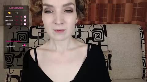 Snapshot of tinawincee chatting on January 2026 04:49:02 AM Tina online show from January 2026 04:49:02 AM