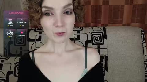 Snapshot of tinawincee chatting on February 2026 05:00:02 AM Tina online show from February 2026 05:00:02 AM