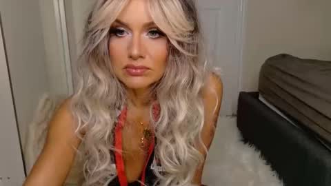 Snapshot of tinkerbell822 chatting on May 2026 07:58:01 AM tinkerbell822 online show from May 2026 07:58:01 AM